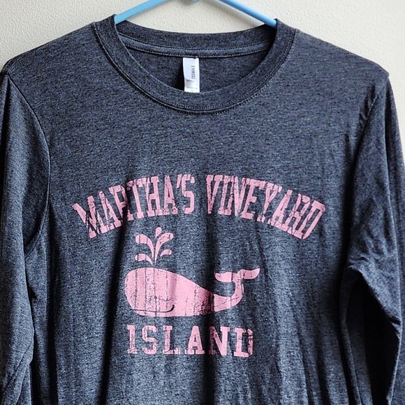 Teemax Gray/Pink Martha's Vineyard Island Whale Long-Sleeve T-Shirt Size Small - Picture 5 of 16